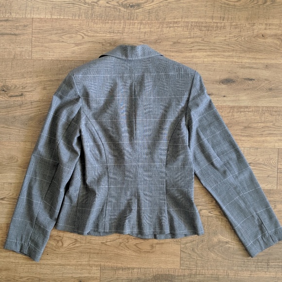 Vintage Gray Blazer - Picture 5 of 5